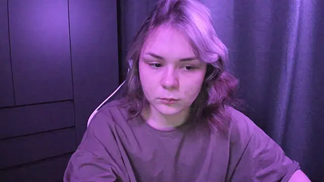 sophia lix online show from 12-19-25, 05:37