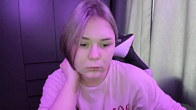 sophia lix online show from 12-03-25, 08:03