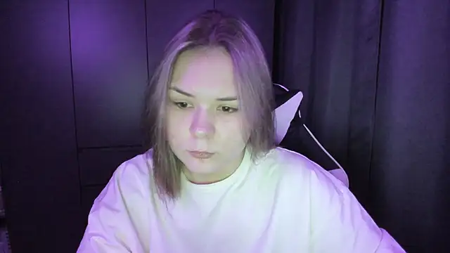 sophia lix online show from 12-20-25, 11:13