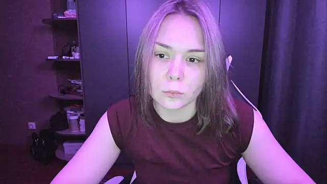 sophia lix online show from 11-22-25, 01:32