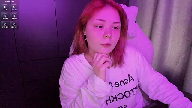 Snapshot of sophia_lix chatting on 06-16-26, 12:32 sophia lix online show from 06-16-26, 12:32