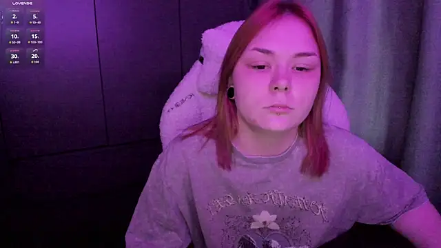 Snapshot of sophia_lix chatting on 07-08-26, 10:10 sophia lix online show from 07-08-26, 10:10