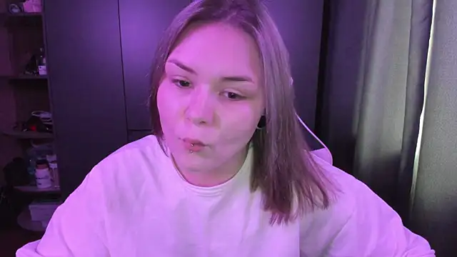 sophia lix online show from 12-21-25, 05:53