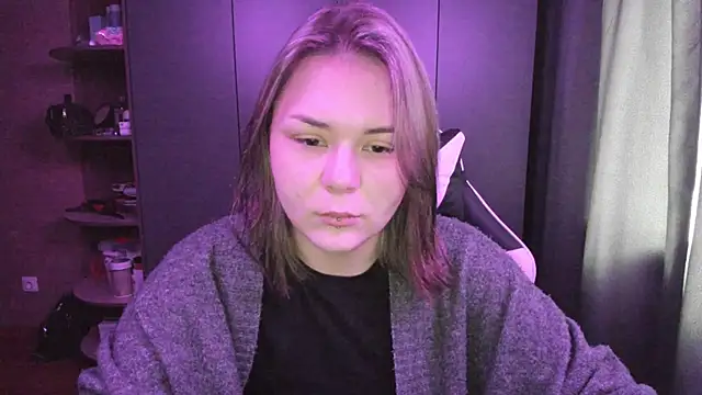 sophia lix online show from 11-28-25, 04:23