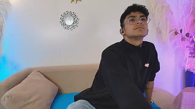 SexyAndresito22 online show from 11-05-25, 05:32