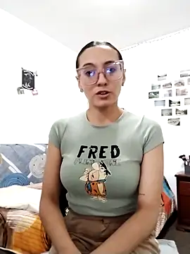 bellastorme04 online show from 04-14-26, 01:32