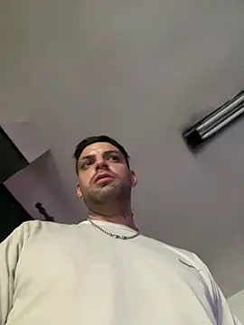 Elbrosss1992 online show from 06-06-26, 06:24