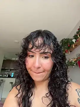 SugarTroubl33 online show from 01-09-26, 02:13