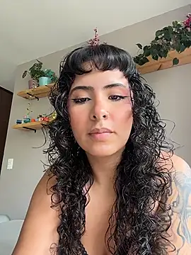 SugarTroubl33 online show from 04-02-26, 02:13