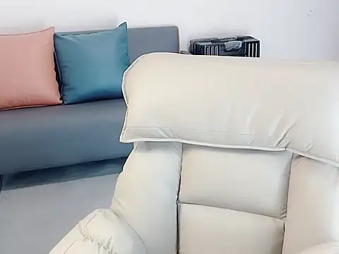 lvy-002 online show from 12-21-25, 01:52