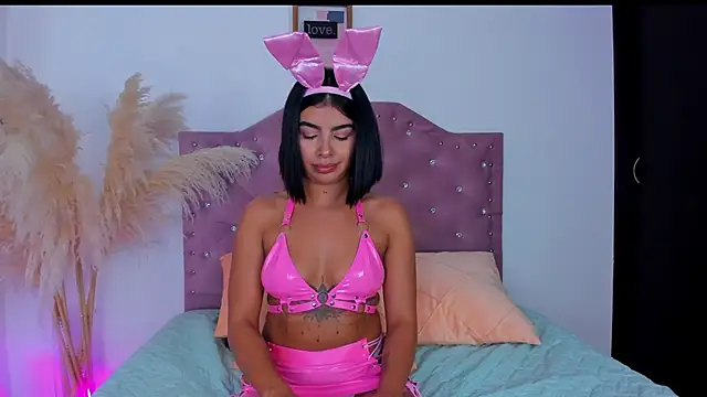 Snapshot of Julig01 chatting on 11-01-25, 04:19 Julig01 online show from 11-01-25, 04:19