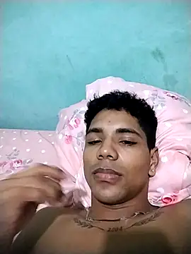 Alex Sweeting online show from 11-16-25, 06:23