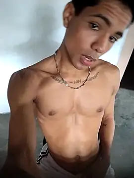 Alex Sweeting online show from 11-26-25, 06:52