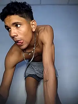 Alex Sweeting online show from 11-03-25, 05:34