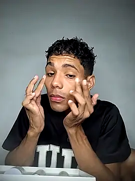 Alex Sweeting online show from 11-04-25, 07:12