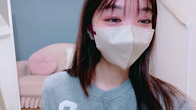 Sana-jpn online show from 11-05-25, 04:37