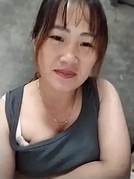 emini-xx online show from 11-04-25, 01:59