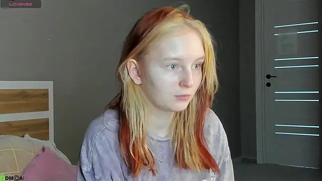 AngelWisee online show from 06-11-26, 03:03