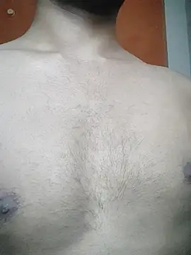 Snapshot of YoursLad chatting on 10-27-25, 10:49 YoursLad online show from 10-27-25, 10:49