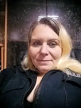 Lana-murr online show from 10-28-25, 06:40