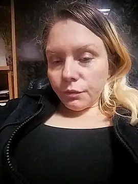 Lana-murr online show from 11-17-25, 06:45