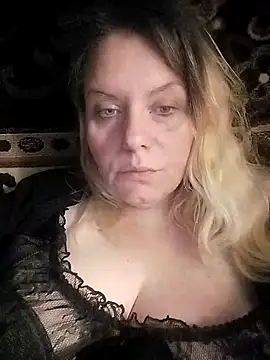 Lana-murr online show from 11-27-25, 06:47