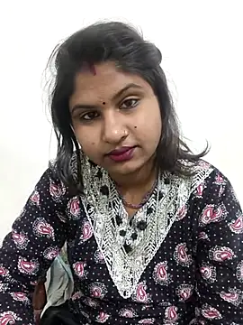 Snapshot of KAMUK-BHAVI chatting on 10-29-25, 04:22 KAMUK-BHAVI online show from 10-29-25, 04:22