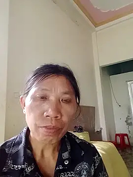 bella-la online show from 11-14-25, 08:07