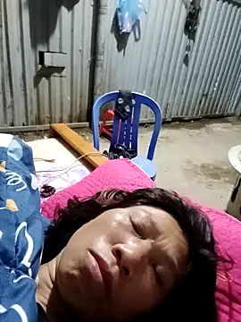 bella-la online show from 12-22-25, 11:16