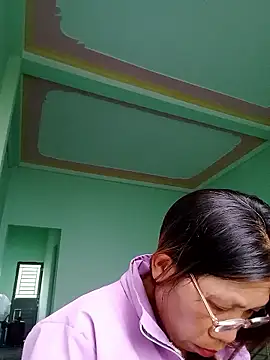 bella-la online show from 11-01-25, 09:36