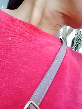 bella-la online show from 11-07-25, 06:18