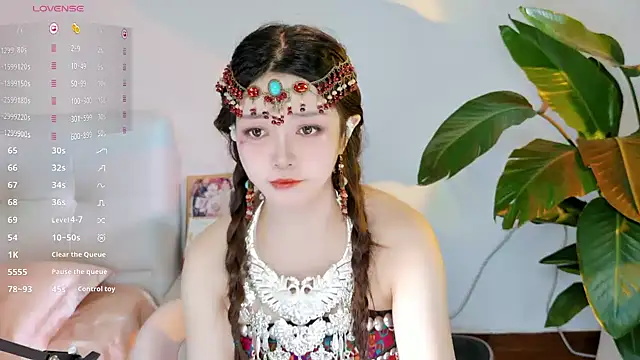 Yiluo95 online show from 07-15-26, 04:47