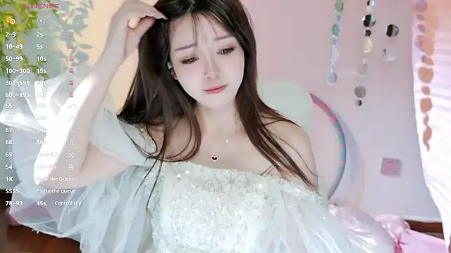 Yiluo95 online show from 05-13-26, 01:18