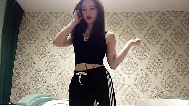 Dangoo910 online show from 10-28-25, 04:06