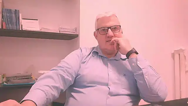 Snapshot of Diegoriv71 chatting on 02-02-26, 12:48 Diegoriv71 online show from 02-02-26, 12:48