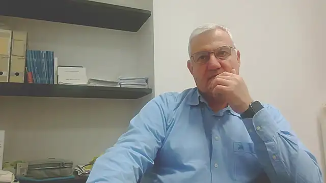 Snapshot of Diegoriv71 chatting on 01-15-26, 12:08 Diegoriv71 online show from 01-15-26, 12:08