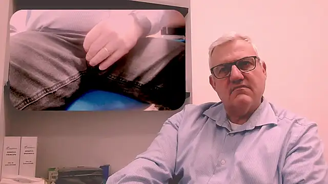 Snapshot of Diegoriv71 chatting on 02-24-26, 11:22 Diegoriv71 online show from 02-24-26, 11:22