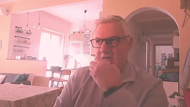 Snapshot of Diegoriv71 chatting on 02-01-26, 09:40 Diegoriv71 online show from 02-01-26, 09:40