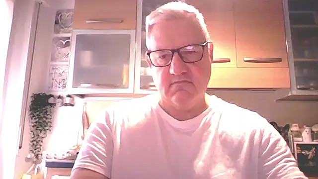 Diegoriv71 online show from 04-12-26, 06:16