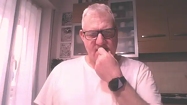 Snapshot of Diegoriv71 chatting on 03-01-26, 06:57 Diegoriv71 online show from 03-01-26, 06:57