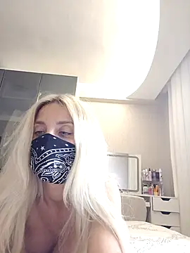 Sweet xxBuse online show from 06-10-26, 09:27