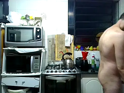 Snapshot of Alex-Naturista chatting on 12-19-25, 07:22 Alex-Naturista online show from 12-19-25, 07:22