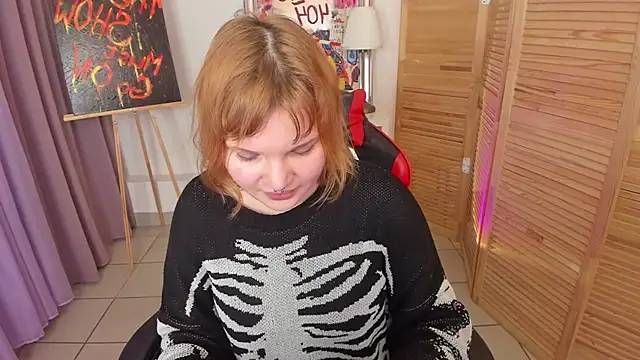 babyyullii online show from 11-10-25, 08:30