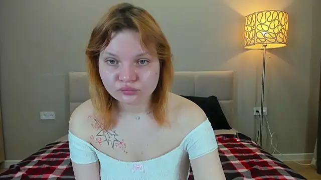 babyyullii online show from 05-08-26, 01:42
