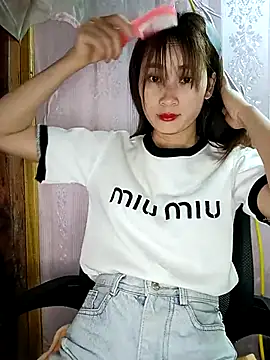 Em xinh01 online show from 04-08-26, 11:28