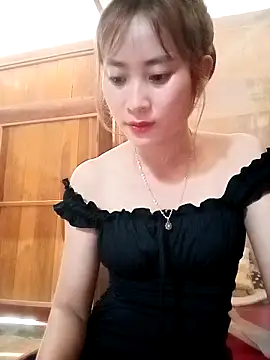 Em xinh01 online show from 05-17-26, 06:24