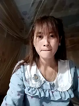 Em xinh01 online show from 03-22-26, 01:45