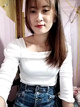 Em xinh01 online show from 05-03-26, 10:57