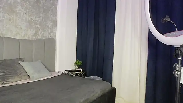 NattyMoonx online show from 12-14-25, 08:03