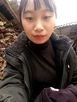 Snapshot of Linh_sexy98 chatting on 11-20-25, 08:15 Linh sexy98 online show from 11-20-25, 08:15